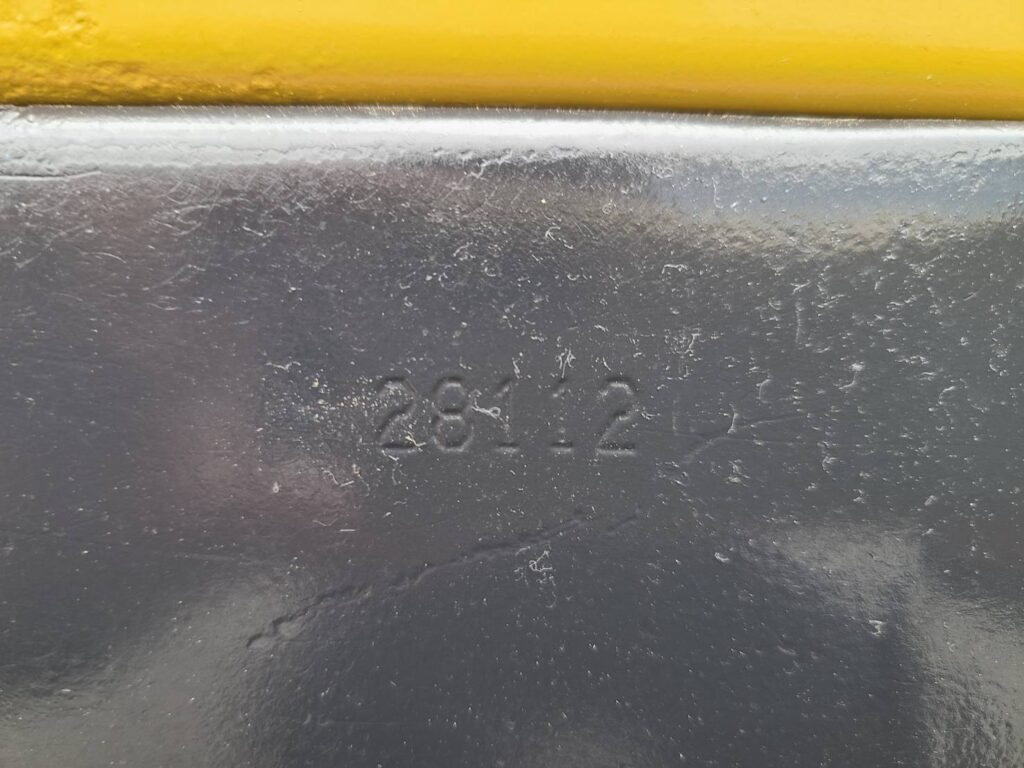 31 / 32